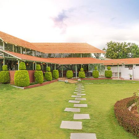 Fiestaa Resort N Events Venue Devanahalli Eksteriør billede