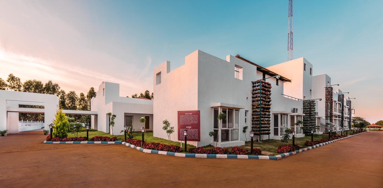 Fiestaa Resort N Events Venue Devanahalli Eksteriør billede