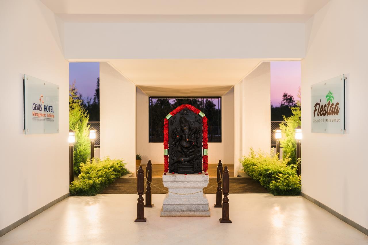 Fiestaa Resort N Events Venue Devanahalli Eksteriør billede