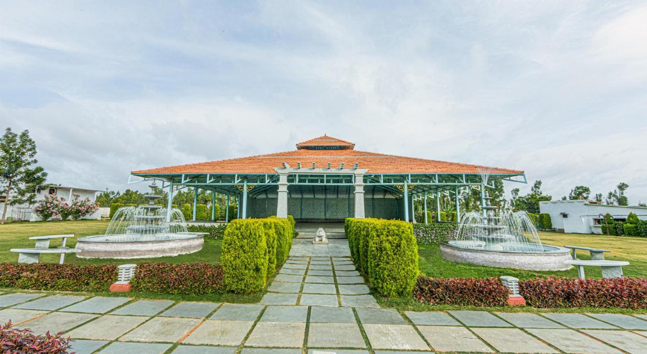 Fiestaa Resort N Events Venue Devanahalli Eksteriør billede