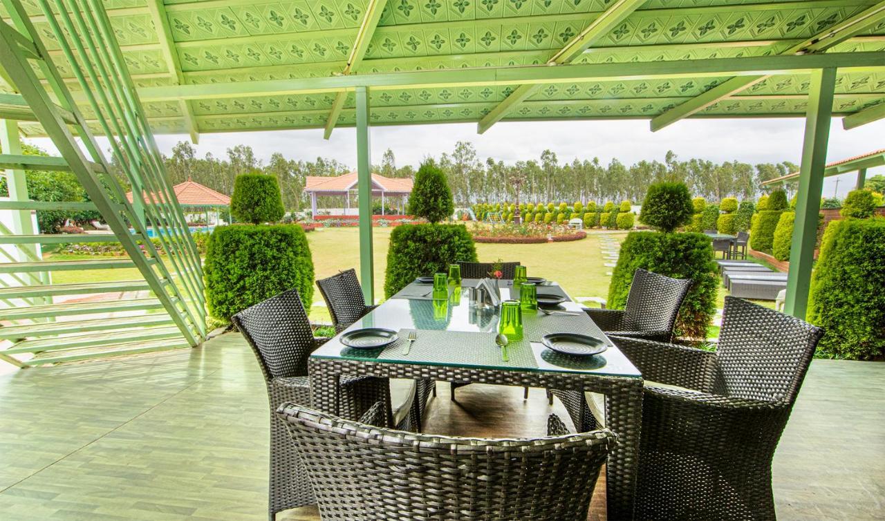 Fiestaa Resort N Events Venue Devanahalli Eksteriør billede