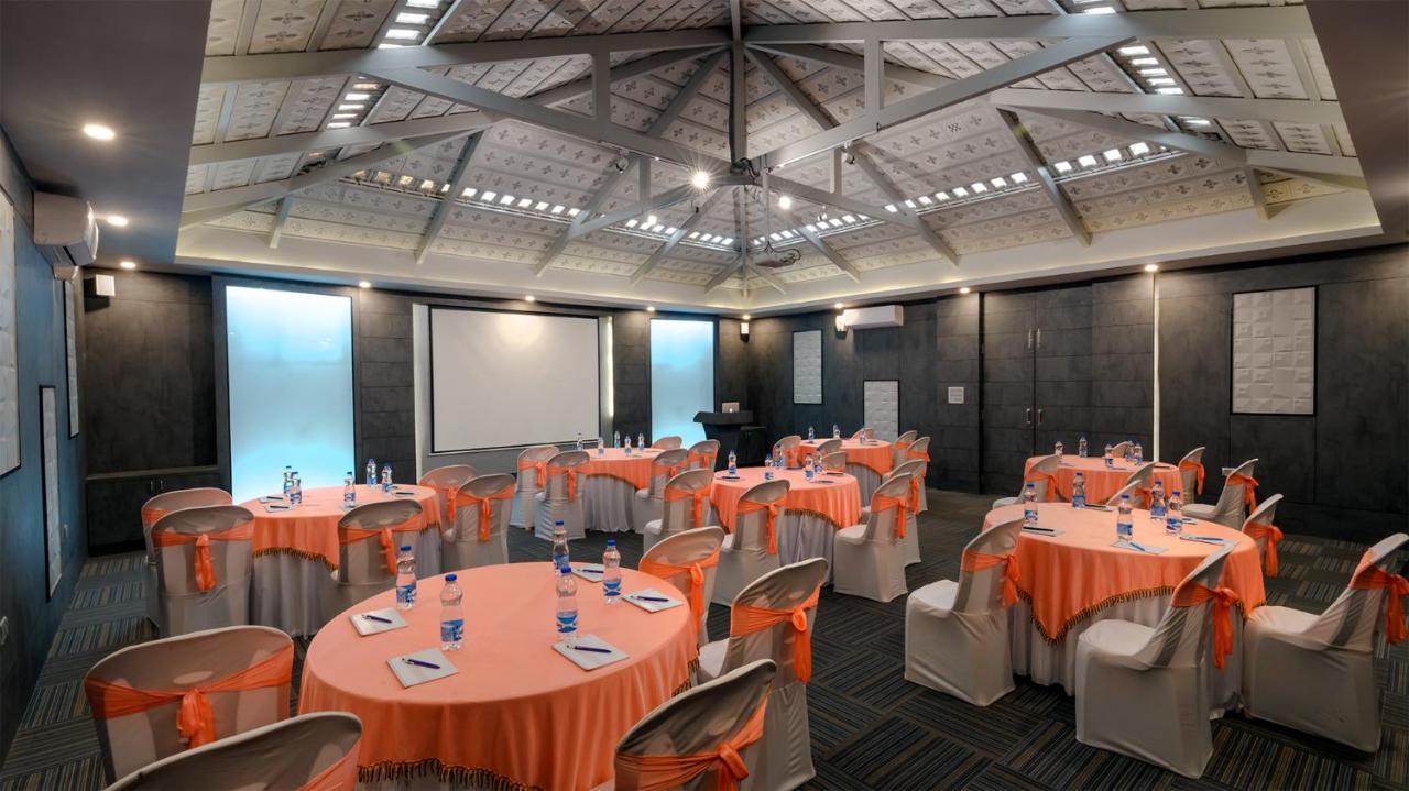 Fiestaa Resort N Events Venue Devanahalli Eksteriør billede